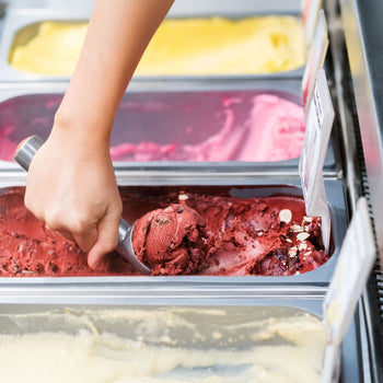 Dondurma Tezgahı EMMA - 1710 mm - Konveksiyonlu - 9x5 Lt. veya 6x7 Lt. Dondurma Kapları için - Siyah