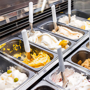 Dondurma Tezgahı ADAM - 1200 mm - Konveksiyonlu - 12x5 Lt. veya 8x7 Lt. Dondurma Kapları için - Siyah